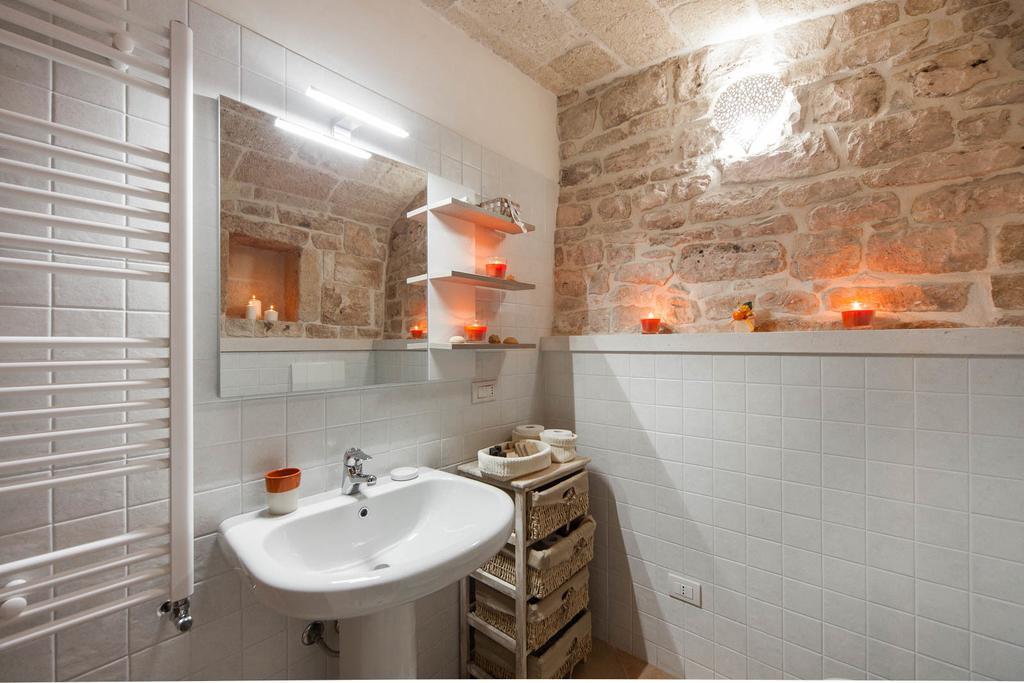 Cuore Di Pietra B&B Поліньяно-а-Маре Екстер'єр фото