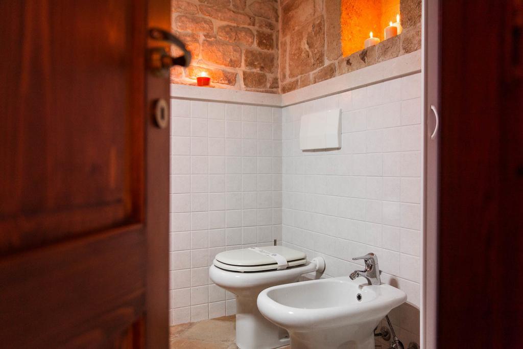 Cuore Di Pietra B&B Поліньяно-а-Маре Екстер'єр фото